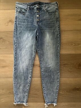 LIVERPOOL High Rise Ankle Raw Hem Button Fly Jeans EUC